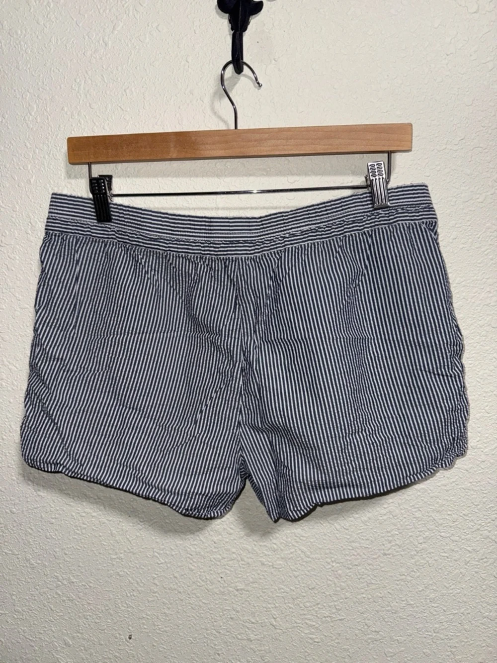 J.Crew Womens Seersucker Pull On Shorts Blue White Striped Cotton Size S‎